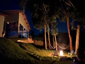 Lake House - Image 5