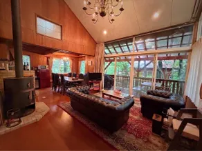Quiet Forest Villa, Free firewood, nearby ranch - Image 2