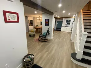 Lakeside Lodgings - Image 5