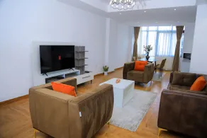 1 Bedroom Luxurious Apartment. (304) - Image 2