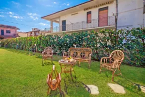 Casa Smeralda a 200m From The Sea - Happy Rentals - Image 3