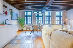 Stunning 2-BR Apt in Ghent - Image 2