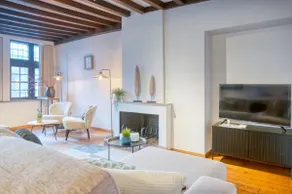 Stunning 2-BR Apt in Ghent - Image 4