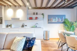 Stunning 2-BR Apt in Ghent - Image 3