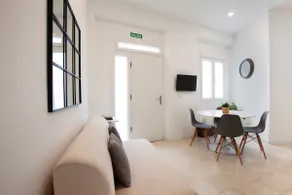 Spectacular modern home in Puerta del Ángel - Image 2