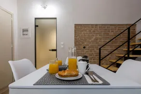 Jonas port house - Image 3