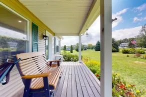 Relaxing 3BR home with a deck & firepit - Image 5