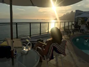 Ipanema Beachfront Luxury – Rooftop Pool & Views - Image 3