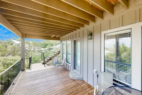 Spacious 5BR Lakefront, Community Pool, Fireplace - Image 5