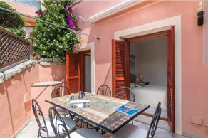 Seaside villa with a pool, 100m from the seaside - Image 5