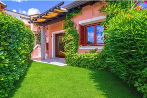 Seaside villa with a pool, 100m from the seaside - Image 2