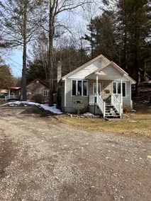 Charming Pocono Cottage - Image 2