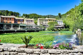Cozy house in Monteux with a relaxing atmosphere - Image 4