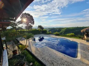 A property 15 minutes away from Parque del Café - Image 2