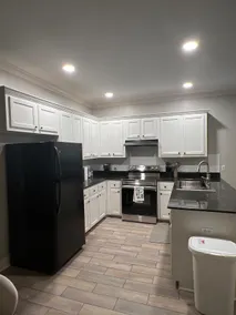 Entire House In Baton Rouge - Image 3