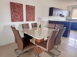 3 bedrooms. Wyndham and La Quadra Sector - Image 2
