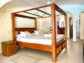 Malindi spacious Studio by the pool - Image 4
