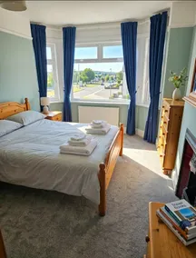 Avocet View *sleeps 10* - Image 4