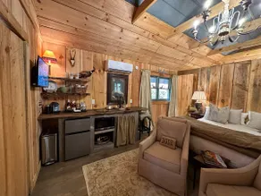 Serene Mountain Cabin - Image 5