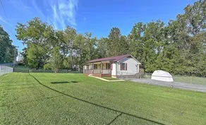 The Getaway on Greenwood - Image 5