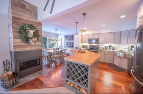 Brand New 4 Bedroom Listing with private hot tub! - Image 2