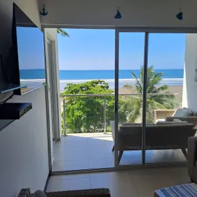 Condo with ocean views; - Image 2
