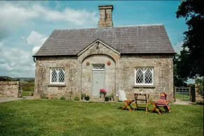 The Gatekeeper's Lodge - Image 2