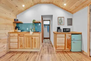 Poconos Cabin | Vaulted Pine | Firepits | Pets OK - Image 3