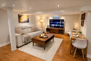 2BR Suite | Near Pearson | Full Kitchen | Netflix - Image 2
