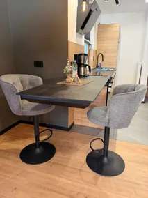 Apartment with a panorama, small but nice - Image 5