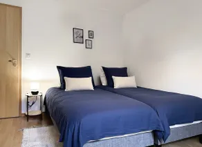 Spacious residence – parking & easy access - Image 5