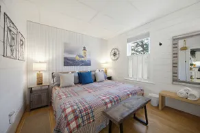 Charming Retreat / Close to Beaches - Image 3