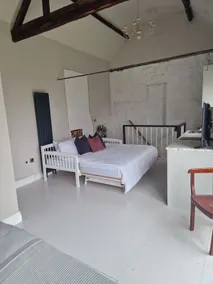 Loft Barn Apartment - Image 2