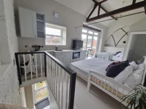 Loft Barn Apartment - Image 3