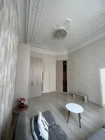 Luxurious City Center Flat - Image 4