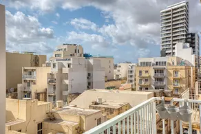 Amazing 2Bed in Gzira Centre by Beyond Stay - Image 4