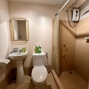 ComfyCondo near Nuvali, Technopark & St. Benedict - Image 5