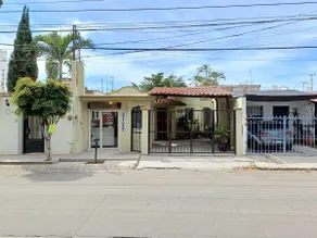 Golden Grassland House - Image 2
