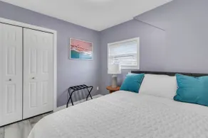 3 bdr upper, prime location - Image 2