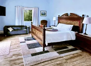 Amazing Home Near Town w/ Game Room/Gym/King Beds! - Image 4