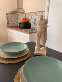 Lola Flores's Little Apartment - Image 4