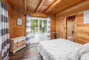 Romantic Ridge Chalet - Image 4