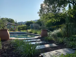 Cozy & independent haven • 2 min from Château La Coste - Image 2