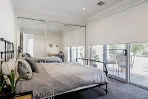 Helm House - A Contemporary Coastal Group Retreat - Image 2
