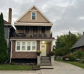 New Cozy Getaway, Minutes from Downtown - Image 2