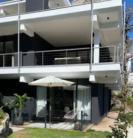 5* Terrace Apartment with Panoramic Views + eBikes - Image 4
