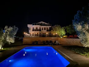 NefesUrla Villa - Image 2
