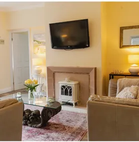 Beach House - Image 3