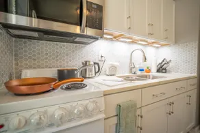 Renovated Home King/Qn, Garage 15 Min to Arrowhead - Image 4