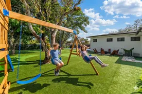 Amazing Family Paradise: Pool_BBQ/Games/Playground - Image 3